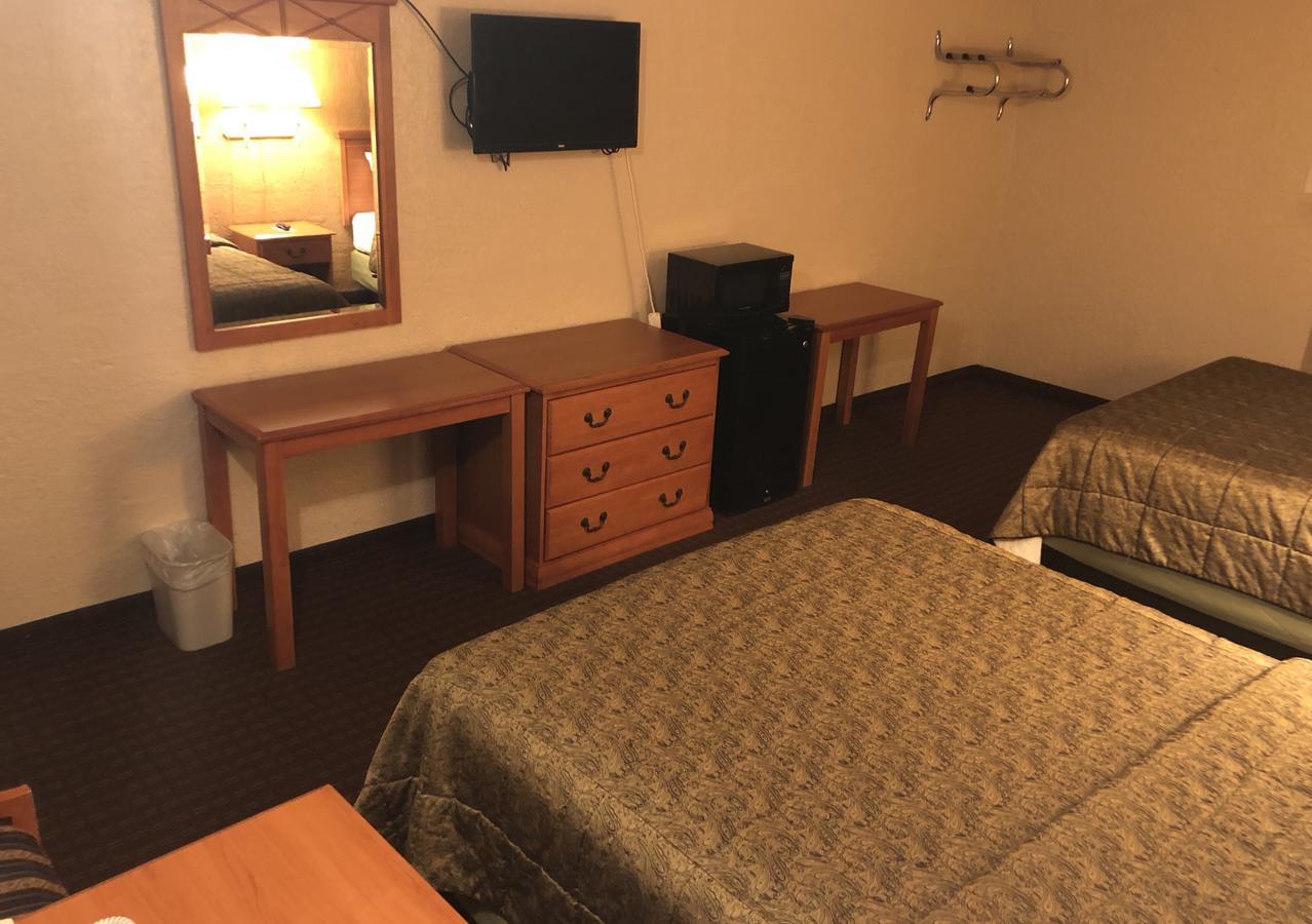 Deluxe Inn 劳顿 外观 照片